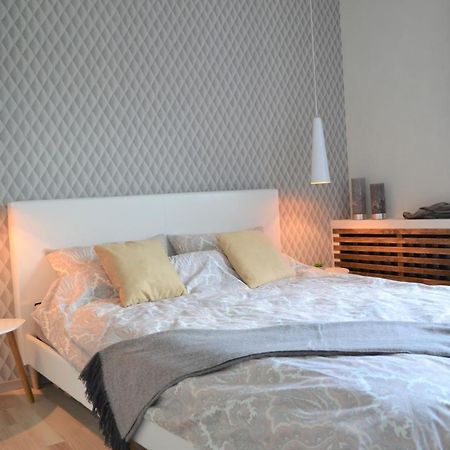 Vee 4 City Center Apartment 페르누 외부 사진