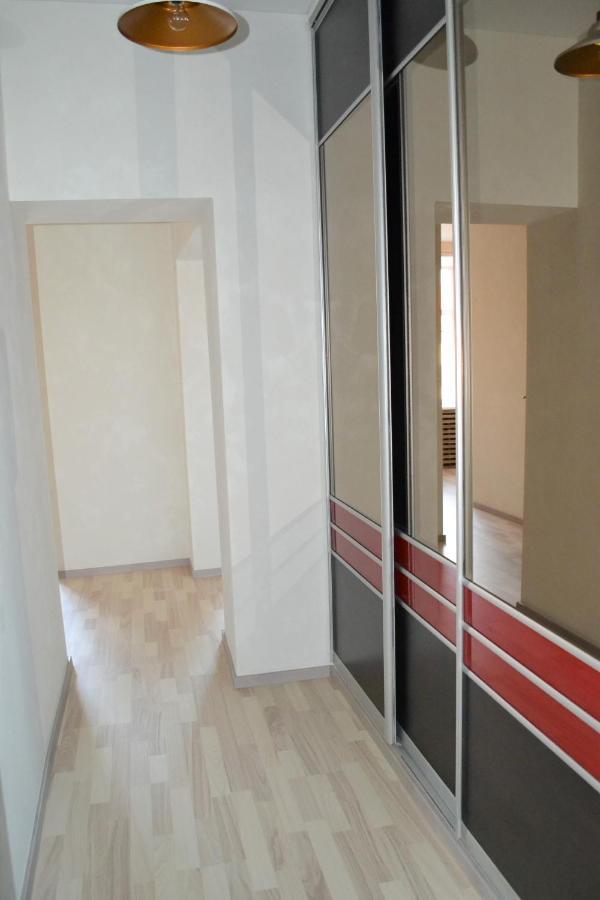 Vee 4 City Center Apartment 페르누 외부 사진